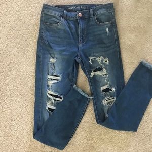 American Eagle distressed high rise jegging